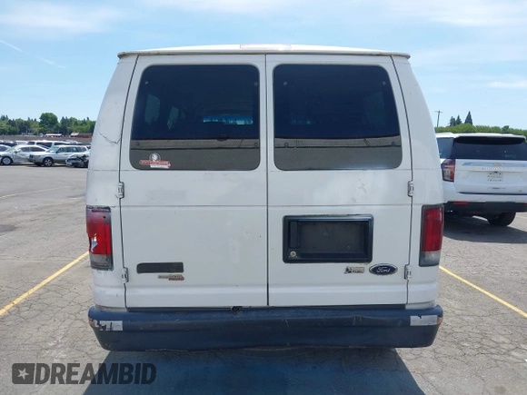 2013 Ford Econoline Passenger XL z VIN 1FBNE3BL4DDA56459, wystawiony jako IAAI lot #42223633 z przebiegiem 411 732 mil mil oraz . Historia ofert i sprzedaży dostępna na DreamBid. Obrazek 16.