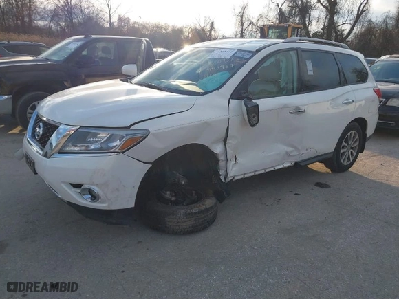 2014 Nissan Pathfinder Platinum with VIN 5N1AR2MM3EC647044, listed as a IAAI auction lot 41365471 with 135,767 mi miles. Bid and sale history available at carsss.com. Image 2.