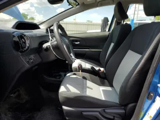 2017 Toyota Prius One z VIN JTDKDTB3XH1591949, wystawiony jako Copart lot #56593645 z przebiegiem 81 608 mil mil oraz Szkoda całkowita • Salvage title. Historia ofert i sprzedaży dostępna na DreamBid. Obrazek 7.