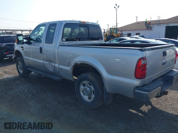 2010 Ford F-250 XL z VIN 1FTSX2B52AEA96467, wystawiony jako IAAI lot #42087062 z przebiegiem 112 959 mil mil oraz . Historia ofert i sprzedaży dostępna na DreamBid. Obrazek 3.