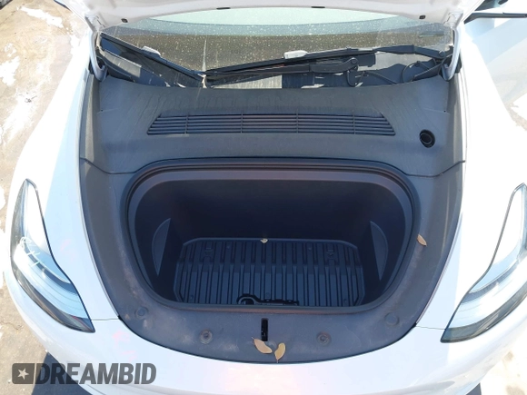 2022 Tesla Model Y Long Range z VIN 7SAYGDEE2NF420882, wystawiony jako IAAI lot #42023642 z przebiegiem 19 783 mil mil oraz . Historia ofert i sprzedaży dostępna na DreamBid. Obrazek 10.