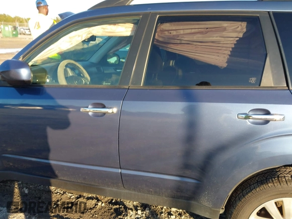2012 Subaru Forester 2.5X Premium with VIN JF2SHBCC1CH453747, listed as a IAAI auction lot 41223954 with 161,654 mi miles. Bid and sale history available at carsss.com. Image 14.