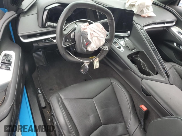 2022 Chevrolet Corvette 2LT with VIN 1G1YB2D45N5121874, listed as a Copart auction lot 44757845 with 2,047 mi miles and Salvage Title. Bid and sale history available at carsss.com. Image 8.