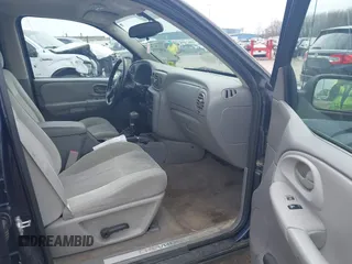 2008 Chevrolet TrailBlazer 3LT with VIN 1GNDT13S082211993, listed as a IAAI auction lot 42063734 with 250,803 mi miles and . Bid and sale history available at DreamBid. Image 5.