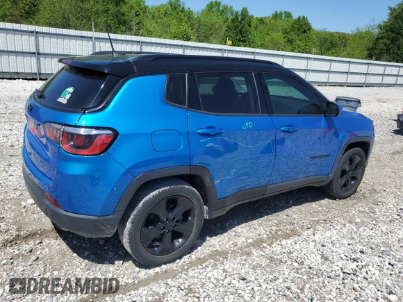 2018 Jeep Compass Altitude с VIN 3C4NJCBB0JT327442, выставлен на аукционе Copart как лот 54064815 с пробегом 103 773 миль миль и Списание • Salvage title. История ставок и продаж доступна на DreamBid. Изображение 3.