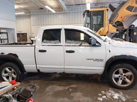 2006 Dodge Ram 1500 SLT with VIN 1D7HU18N76S662707, listed as a IAAI auction lot 41166938 with 260,186 mi miles. Bid and sale history available at carsss.com. Image 13.
