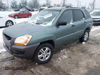 2008 Kia Sportage LX with VIN KNDJE723487467172, listed as a IAAI auction lot 41568843 with 159,786 mi miles and . Bid and sale history available at carsss.com. Image 2.