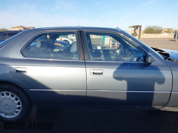 1991 Lexus LS z VIN JT8UF11E3M0093567, wystawiony jako IAAI lot #41647408 z przebiegiem 191 382 mil mil oraz . Historia ofert i sprzedaży dostępna na DreamBid. Obrazek 13.