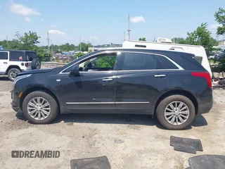 2018 Cadillac XT5 Luxury AWD z VIN 1GYKNDRS0JZ139185, wystawiony jako IAAI lot #42551426 z przebiegiem 109 699 mil mil oraz . Historia ofert i sprzedaży dostępna na DreamBid. Obrazek 14.