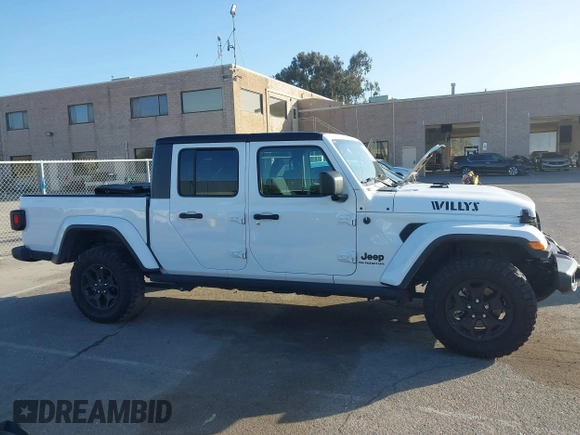 2022 Jeep Gladiator Texas Trail with VIN 1C6HJTAG4NL149537, listed as a IAAI auction lot 41947122 with 43,938 mi miles. Bid and sale history available at carsss.com. Image 14.