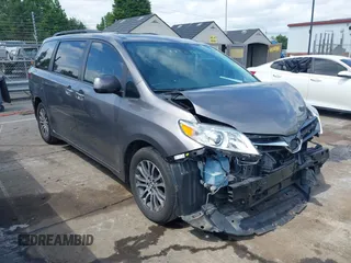 2018 Toyota Sienna XLE Auto Access Seat с VIN 5TDYZ3DC6JS939876, выставлен на аукционе IAAI как лот 42347926 с пробегом 81 086 миль миль и . История ставок и продаж доступна на DreamBid. Изображение 1.