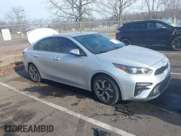 2019 Kia Forte LXS z VIN 3KPF24AD4KE095931, wystawiony jako IAAI lot #41641168 z przebiegiem 88 384 mil mil oraz . Historia ofert i sprzedaży dostępna na DreamBid. Obrazek 1.