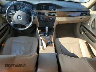 2011 BMW 3 Series 328i xDrive with VIN WBAUU3C58BA541919, listed as a Copart auction lot 85348464 with 197,538 mi miles and Salvage Title. Bid and sale history available at DreamBid. Image 8.