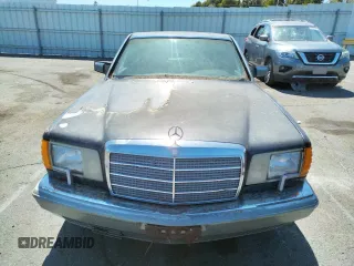 1986 Mercedes-Benz 420 with VIN WDBCA35DXGA210633, listed as a Copart auction lot 69728644 with 177,870 mi miles and Salvage Title. Bid and sale history available at carsss.com. Image 5.