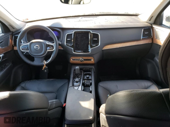 2023 Volvo XC90 Plus Bright Theme z VIN YV4H60CN8P1919271, wystawiony jako Copart lot #82112193 z przebiegiem Nie podano mil oraz . Historia ofert i sprzedaży dostępna na DreamBid. Obrazek 8.