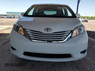 2017 Toyota Sienna LE with VIN 5TDJZ3DC2HS184057, listed as a Copart auction lot 60904795 with 62,055 mi miles and Salvage title. Bid and sale history available at DreamBid. Image 5.