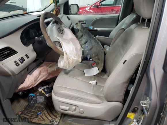 2013 Toyota Sienna XLE AAS with VIN 5TDYK3DC9DS284590, listed as a Copart auction lot 46414045 with 0 mi miles and Salvage Title. Bid and sale history available at carsss.com. Image 7.