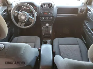 2013 Jeep Patriot Sport z VIN 1C4NJRBB8DD271392, wystawiony jako Copart lot #53520255 z przebiegiem 147 327 mil mil oraz Czysty tytuł • Clean title. Historia ofert i sprzedaży dostępna na DreamBid. Obrazek 8.