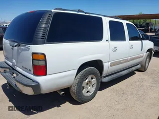 2005 Chevrolet Suburban LS with VIN 1GNEC16Z85J160936, listed as a IAAI auction lot 42489614 with 240,888 mi miles and . Bid and sale history available at DreamBid. Image 4.