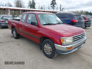 1995 Toyota T100 DX with VIN JT4VD12E6S0005957, listed as a IAAI auction lot 41943578 with 128,489 mi miles. Bid and sale history available at carsss.com. Image 1.