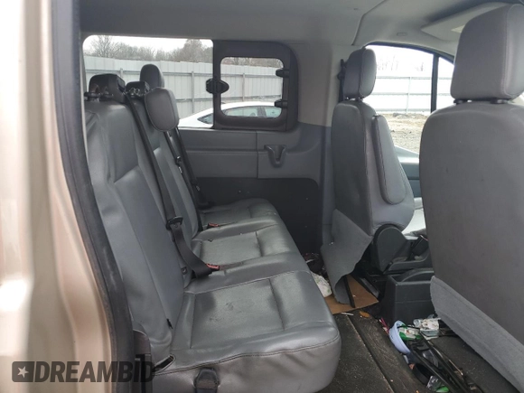 2015 Ford Transit XL z VIN 1FBZX2ZM9FKA16509, wystawiony jako Copart lot #46915775 z przebiegiem 115 620 mil mil oraz Szkody całkowita. Historia ofert i sprzedaży dostępna na DreamBid. Obrazek 11.