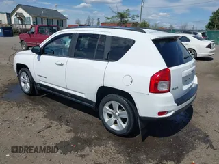 2012 Jeep Compass Sport with VIN 1C4NJDBB1CD588884, listed as a IAAI auction lot 41918765 with 199,008 mi miles. Bid and sale history available at carsss.com. Image 3.