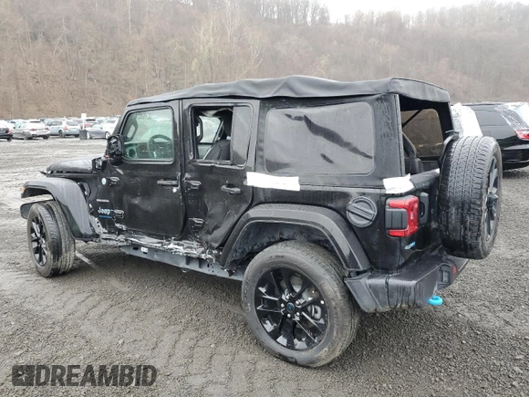 2024 Jeep Wrangler Sahara с VIN 1C4RJXP60RW257385, выставлен на аукционе Copart как лот 52192275 с пробегом 20 899 миль миль и Списание • Salvage title. История ставок и продаж доступна на DreamBid. Изображение 2.