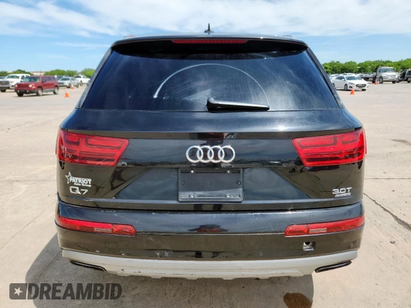 2018 Audi Q7 Premium Plus z VIN WA1LAAF72JD025328, wystawiony jako Copart lot #56709065 z przebiegiem 224 694 mil mil oraz Czysty tytuł • Clean title. Historia ofert i sprzedaży dostępna na DreamBid. Obrazek 6.