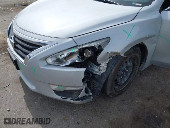 2015 Nissan Altima 2.5 S with VIN 1N4AL3AP3FN864728, listed as a IAAI auction lot 41851923 with 78,840 mi miles. Bid and sale history available at carsss.com. Image 6.
