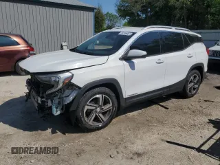 2020 GMC Terrain SLT z VIN 3GKALPEV3LL243810, wystawiony jako Copart lot #52027375 z przebiegiem 87 682 mil mil oraz Czysty tytuł • Clean title. Historia ofert i sprzedaży dostępna na DreamBid. Obrazek 1.
