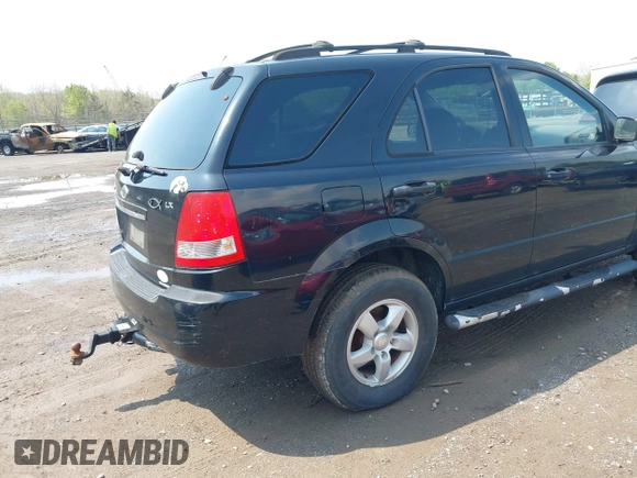 2006 Kia Sorento LX with VIN KNDJD733965650982, listed as a IAAI auction lot 42005208 with 189,991 mi miles and . Bid and sale history available at DreamBid. Image 4.