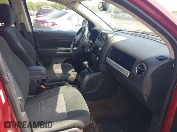 2016 Jeep Compass Sport with VIN 1C4NJCBA5GD634322, listed as a IAAI auction lot 42250362 with 135,624 mi miles and . Bid and sale history available at DreamBid. Image 5.