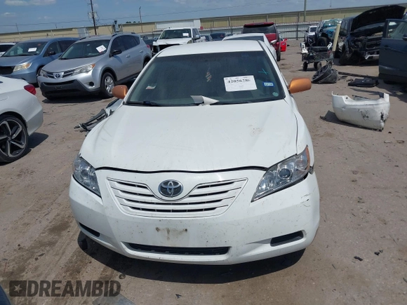 2008 Toyota Camry LE z VIN 4T1BE46K48U792969, wystawiony jako IAAI lot #42056288 z przebiegiem 249 852 mil mil oraz . Historia ofert i sprzedaży dostępna na DreamBid. Obrazek 13.