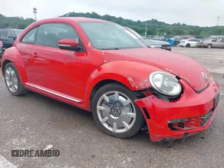 2012 Volkswagen Beetle 2.5L w/Sun PZEV с VIN 3VWJP7AT2CM602317, выставлен на аукционе IAAI как лот 42454609 с пробегом 107 056 миль миль и . История ставок и продаж доступна на DreamBid. Изображение 1.