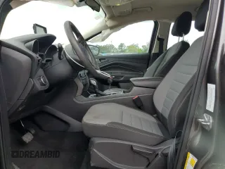 2017 Ford Escape S z VIN 1FMCU0F7XHUC07081, wystawiony jako Copart lot #55094775 z przebiegiem 43 552 mil mil oraz Szkoda całkowita • Salvage title. Historia ofert i sprzedaży dostępna na DreamBid. Obrazek 7.