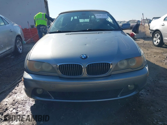 2004 BMW 3 Series 325Ci with VIN WBABW33404PL26897, listed as a IAAI auction lot 41007643 with 139,206 mi miles. Bid and sale history available at carsss.com. Image 12.