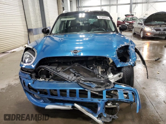 2020 MINI Countryman Cooper S with VIN WMZYX1C03L3L58471, listed as a Copart auction lot 47580035 with 64,685 mi miles and Salvage title. Bid and sale history available at DreamBid. Image 5.