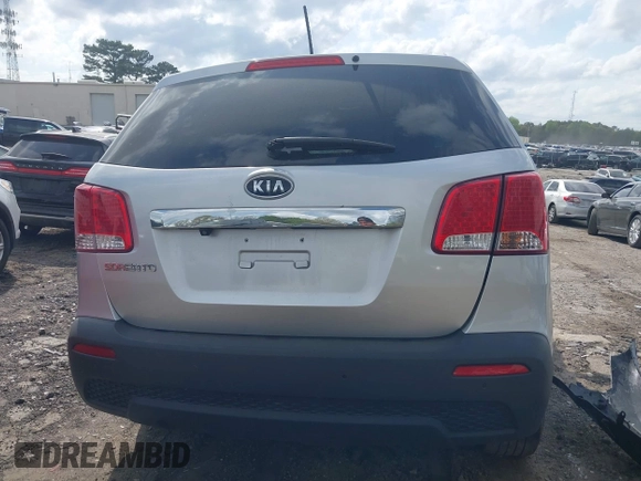 2011 Kia Sorento LX with VIN 5XYKT4A22BG063573, listed as a IAAI auction lot 41942588 with 1 mi miles. Bid and sale history available at carsss.com. Image 17.