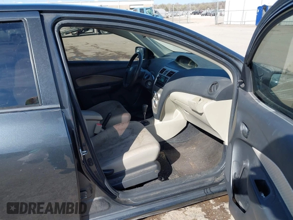 2007 Toyota Yaris with VIN JTDBT923071116654, listed as a IAAI auction lot 41868460 with 237,955 mi miles. Bid and sale history available at carsss.com. Image 5.