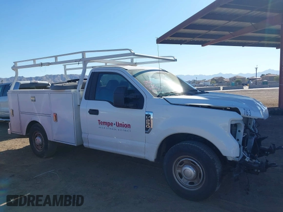 2017 Ford F-250 XL with VIN 1FTBF2A61HEF21376, listed as a IAAI auction lot 41681494 with 26,755 mi miles and . Bid and sale history available at DreamBid. Image 13.