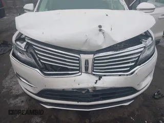 2018 Lincoln MKC Select with VIN 5LMCJ2D95JUL08427, listed as a IAAI auction lot 41836124 with 36,882 mi miles and . Bid and sale history available at DreamBid. Image 6.