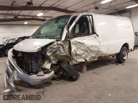 2002 Chevrolet Express Cargo with VIN 1GCHG35R421191281, listed as a IAAI auction lot 42207627 with 212,417 mi miles and . Bid and sale history available at DreamBid. Image 2.