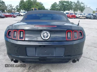 2014 Ford Mustang V6 с VIN 1ZVBP8EM6E5293246, выставлен на аукционе IAAI как лот 42518682 с пробегом 137 578 миль миль и . История ставок и продаж доступна на DreamBid. Изображение 16.