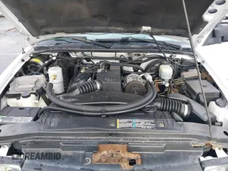 2001 Chevrolet S-10 LS with VIN 1GCCS19511K146361, listed as a IAAI auction lot 41170185 with 103,937 mi miles and . Bid and sale history available at DreamBid. Image 10.
