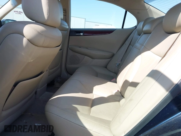 2004 Lexus ES 350 z VIN JTHBA30G245011061, wystawiony jako IAAI lot #42391223 z przebiegiem 146 919 mil mil oraz . Historia ofert i sprzedaży dostępna na DreamBid. Obrazek 8.