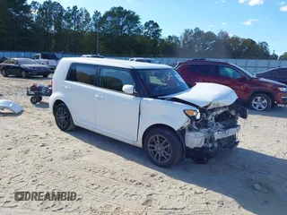 2015 Scion xB with VIN JTLZE4FE9FJ070512, listed as a IAAI auction lot 40580713 with 81,140 mi miles. Bid and sale history available at carsss.com. Image 1.