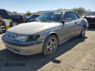 2001 Saab 9-3 SE with VIN YS3DF78K517008840, listed as a Copart auction lot 47104765 with 185,974 mi miles and Salvage Title. Bid and sale history available at carsss.com. Image 1.