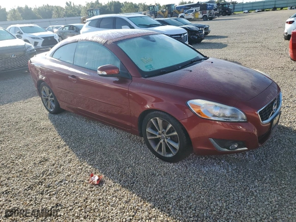 2013 Volvo C70 T5 with VIN YV1672MC8DJ143245, listed as a Copart auction lot 74175544 with 0 mi miles and Salvage Title. Bid and sale history available at carsss.com. Image 4.