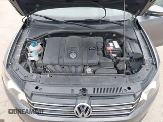 2012 Volkswagen Passat SE с VIN 1VWBP7A38CC070562, выставлен на аукционе IAAI как лот 42422441 с пробегом 182 237 миль миль и . История ставок и продаж доступна на DreamBid. Изображение 10.