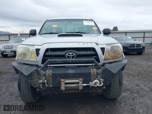 2006 Toyota Tacoma with VIN 5TEUU42N56Z216960, listed as a IAAI auction lot 41799319 with 260,116 mi miles. Bid and sale history available at carsss.com. Image 12.